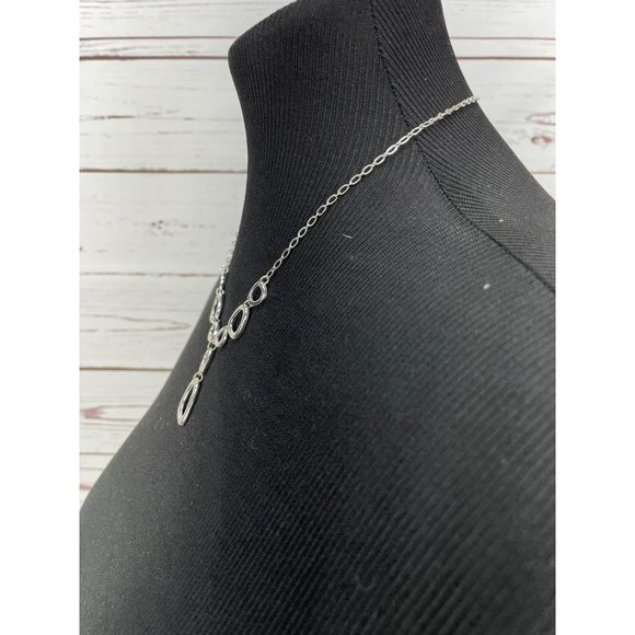 SAQ Silver Tone Plated Hammered Hallow‎ Oval Drop Necklace - Picture 6 of 7